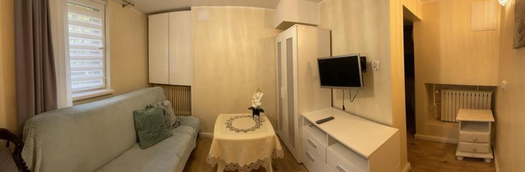 Apartment Maly Apartament Z Kuchnia I Lazienka Stettin