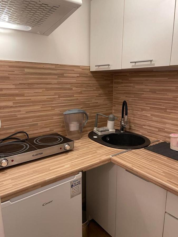 Maly Apartament Z Kuchnia I Lazienka Apartment *